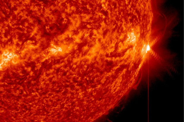 Sun Unleashes Major Solar Flare (Video) | Space