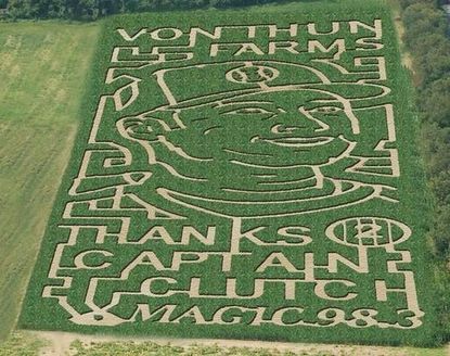 Farm turns corn maze into a tribute to Derek Jeter