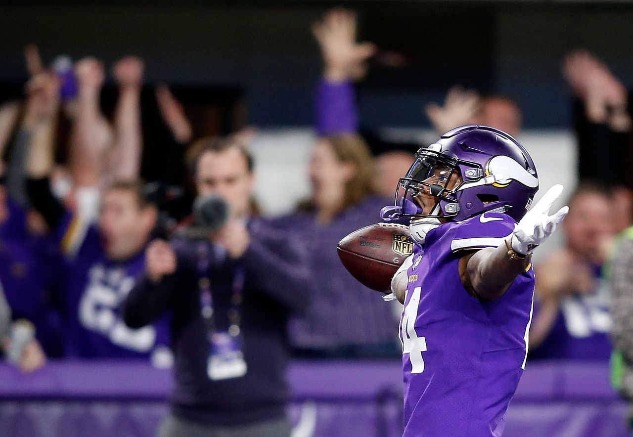 Minnesota Vikings&amp;#039; Stefon Diggs celebrates 