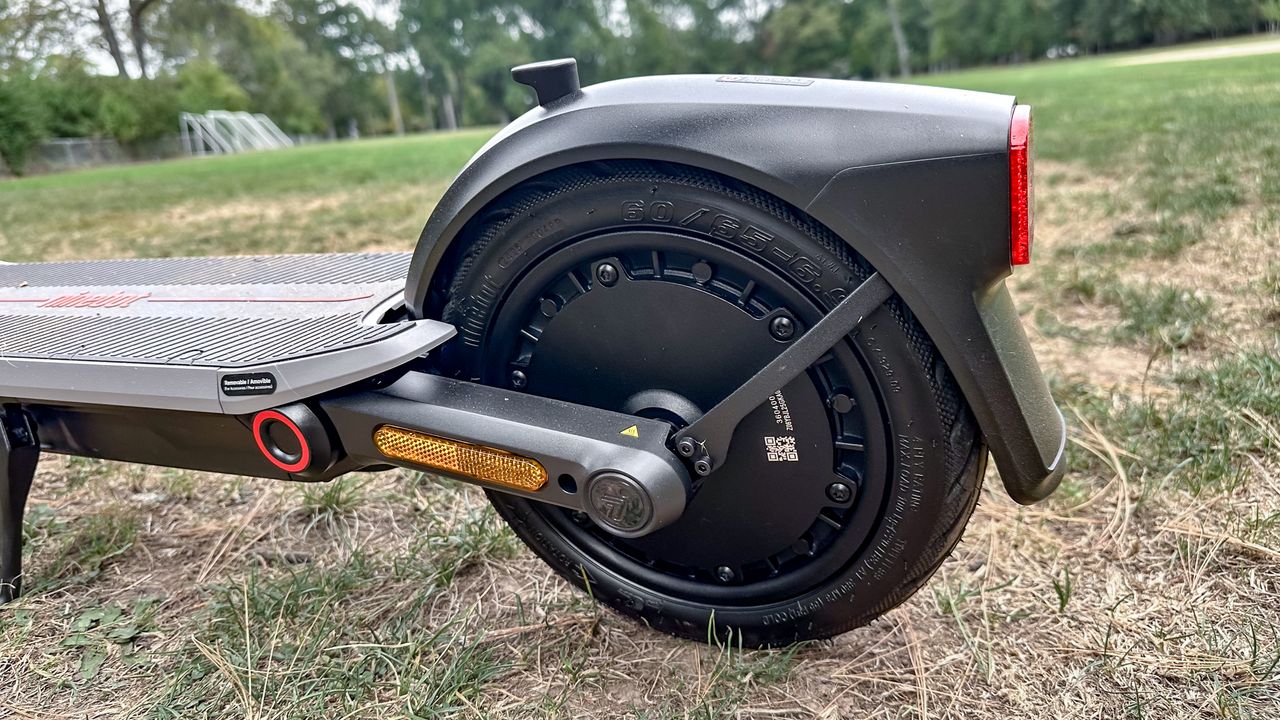 Segway Ninebot E3 Pro in a public park