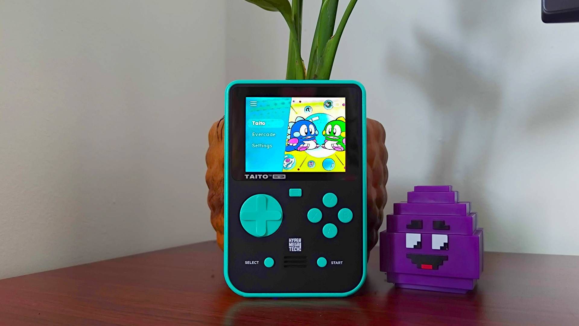 This heroic retro handheld is keeping my physical gaming dreams alive ...