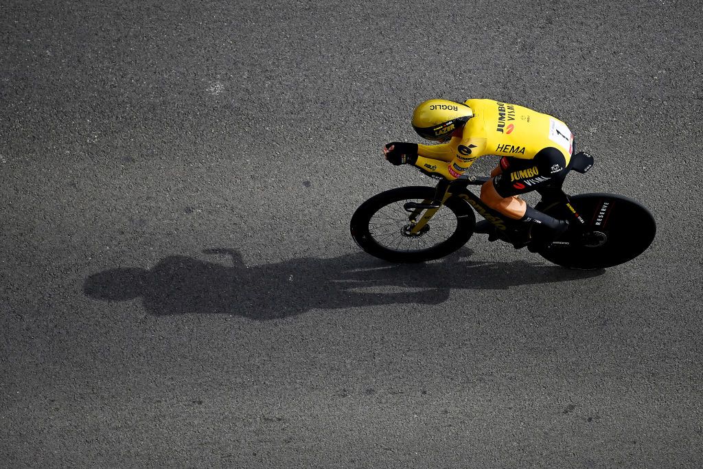 ALICANTE SPAIN AUGUST 30 Primoz Roglic of Slovenia and Team Jumbo Visma sprints during the 77th Tour of Spain 2022 Stage 10 a 309km individual time trial stage from Elche to Alicante LaVuelta22 WorldTour on August 30 2022 in Alicante Spain Photo by Tim de WaeleGetty Images