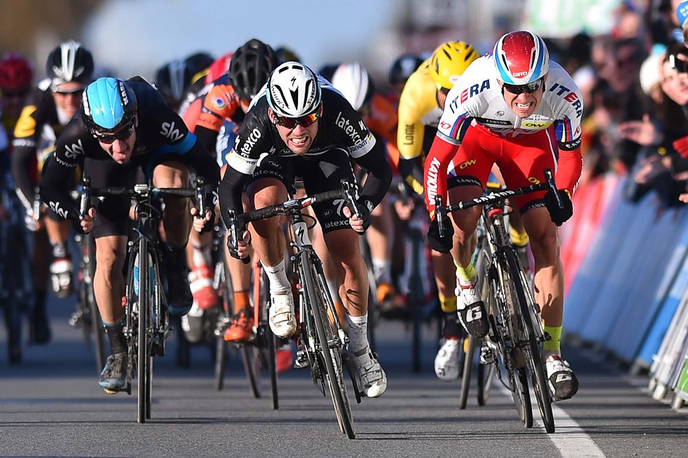 Cavendish digs deep to outsprint Kristoff and Viviani.
