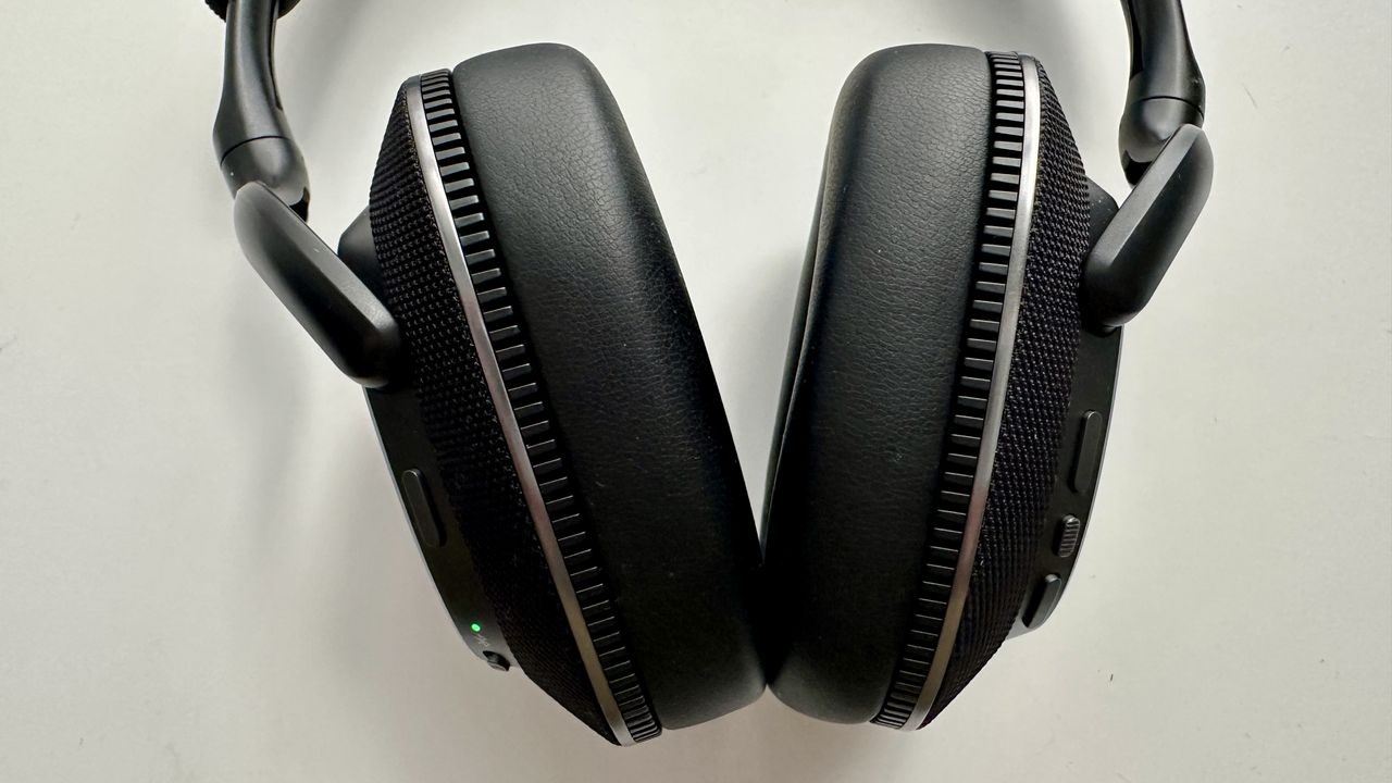Bowers &amp; Wilkins Px7 S3