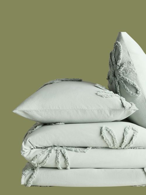 Pure Cotton Tufted Floral Bedding Set