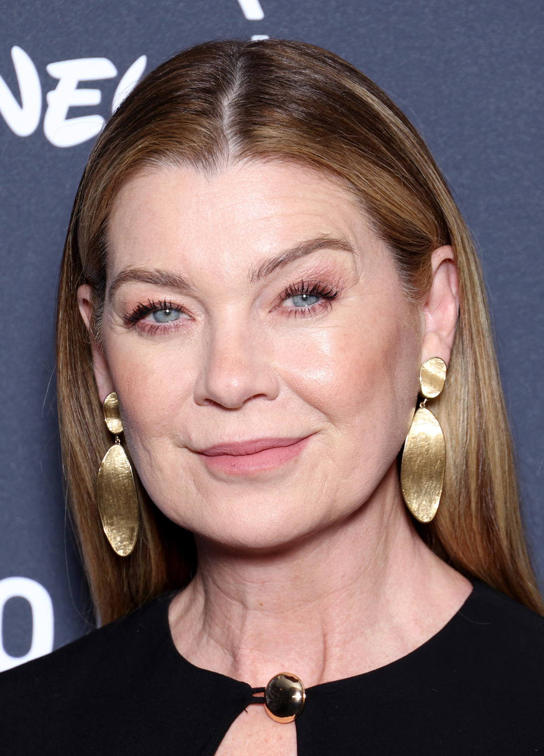Ellen Pompeo attends the &quot;Good American Family&quot; By Disney+ Premiere At Path&amp;eacute; Beaugrenelle on March 24, 2025 in Paris, France
