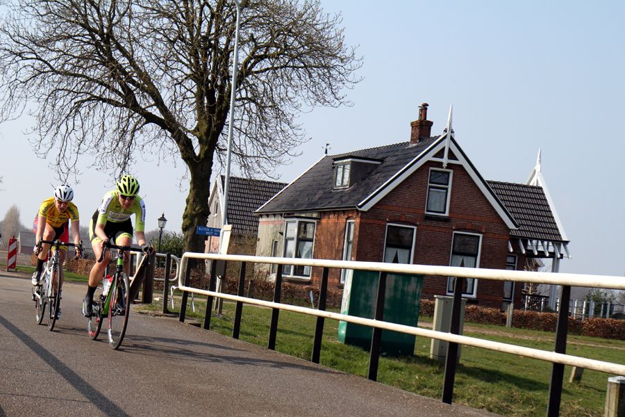 Marijn De Vries and Winanda Spoor off the front