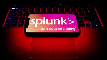 splunk logo on smartphone