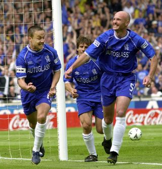 Dennis Wise, left, and Frank Lebouef, right, with Zola