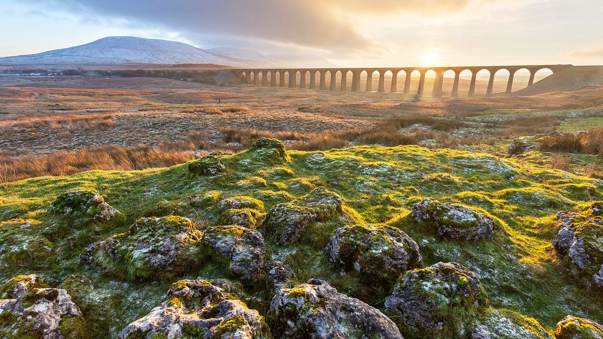 best walks in the Yorkshire Dales: Ribblehead and Ingleborough