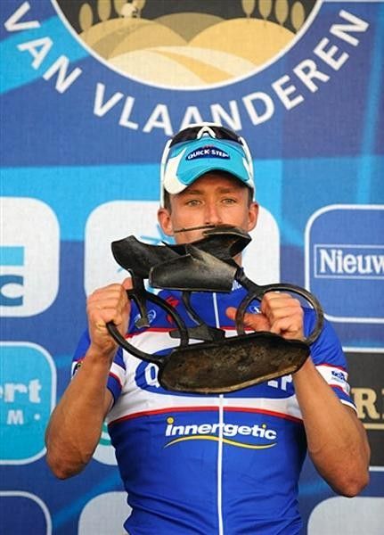Devolder with his prize