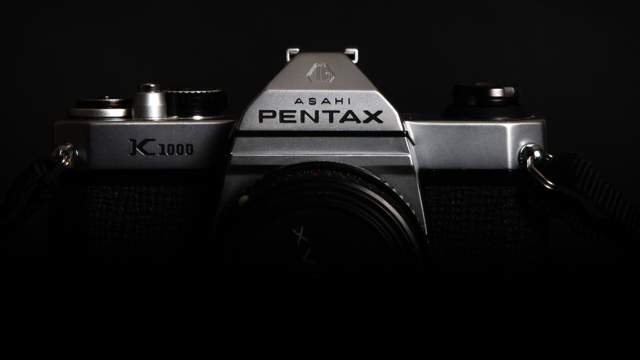 Плёнка Pentax K1000 камера в тени