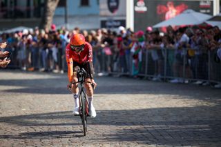 DESENZANO DEL GARDA ITALY MAY 18 Geraint Thomas of The United Kingdom and Team INEOS Grenadier in action during the 107th Giro dItalia 2024 Stage 14 a 312km individual time trial stage from Castiglione delle Stiviere to Desenzano del Garda on May 18 2024 in Desenzano del Garda Italy Photo by Sara CavalliniGetty Images