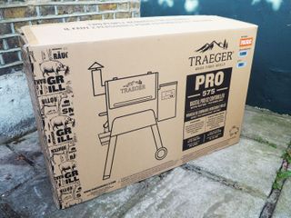 Unboxing the Traeger Pro 575 grill