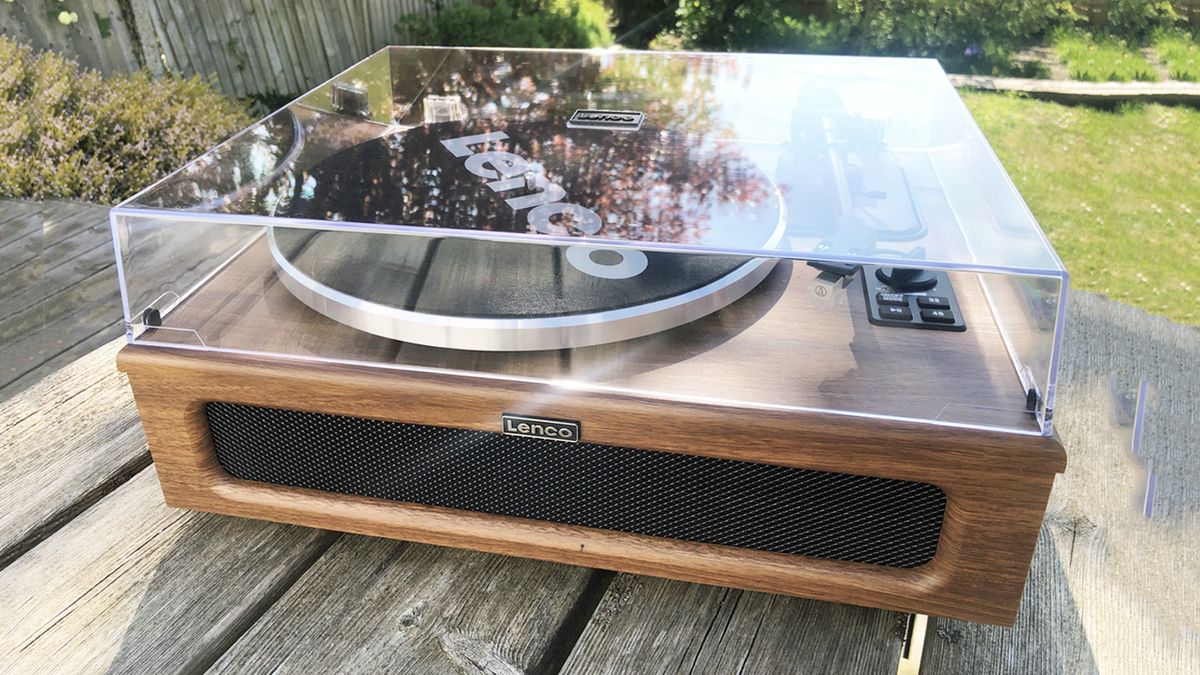 Retro Record Player (for Android) Review
