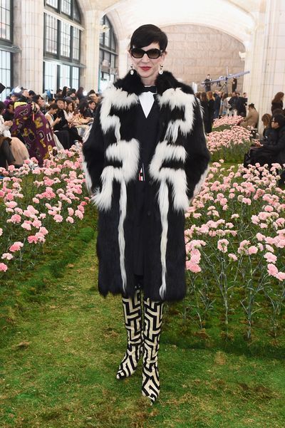 Fur, Fur clothing, Clothing, Fashion, Street fashion, Outerwear, Textile, Eyewear, Coat, Haute couture,