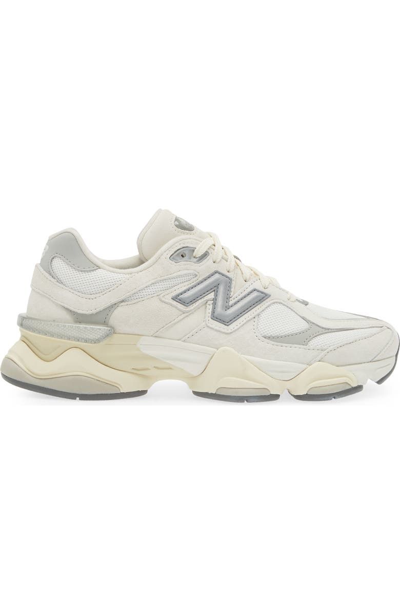 Gender Inclusive 9060 Sneaker