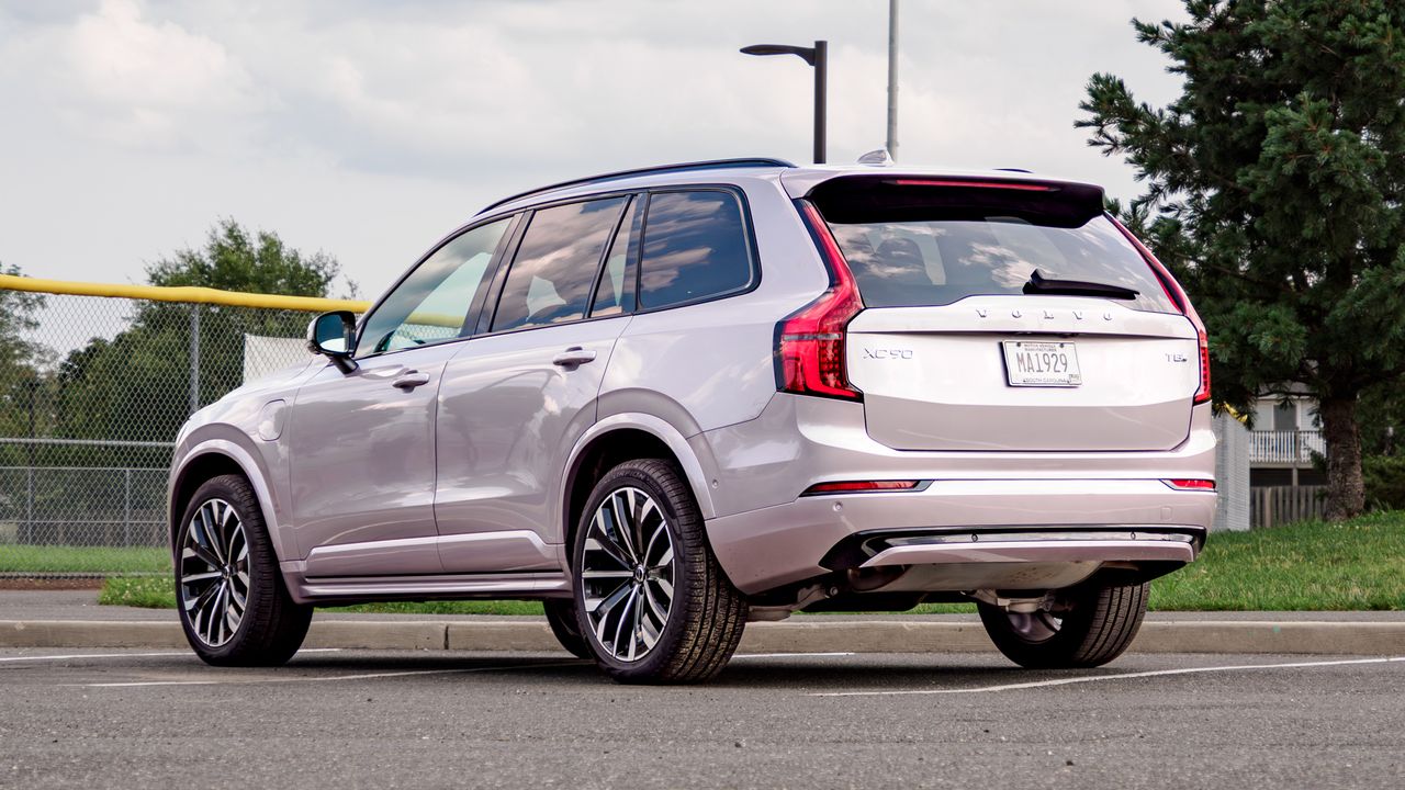 2026 Volvo XC90 review.