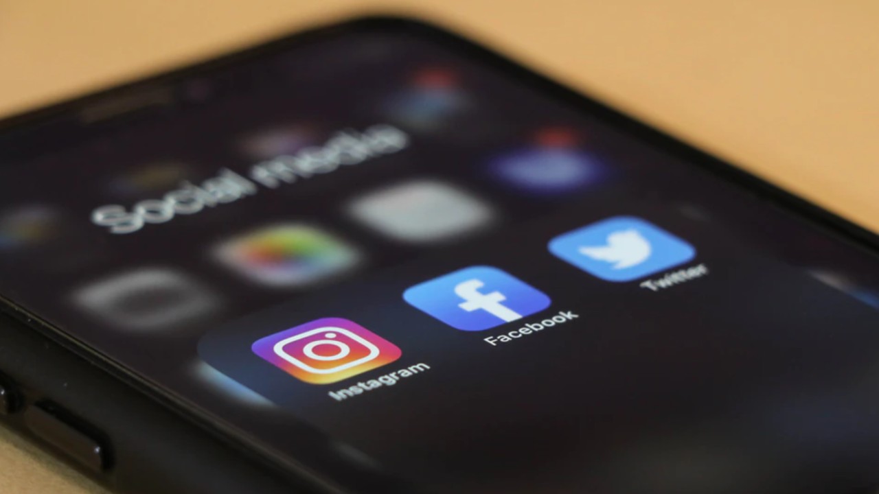 Facebook Is Finally Back After Hours Long Outage But Instagram And Whatsapp Are Still Down Techradar