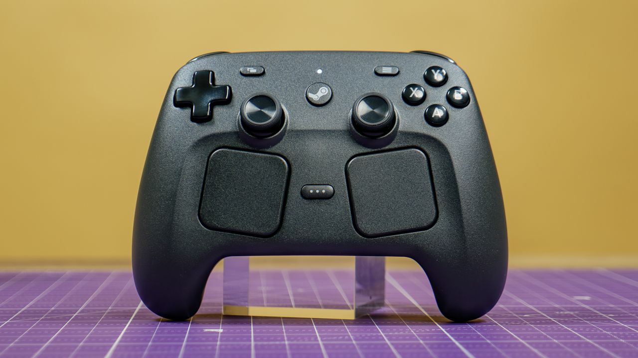 I just tested the new Steam Controller — and it's the only PC gamepad I'll ever need