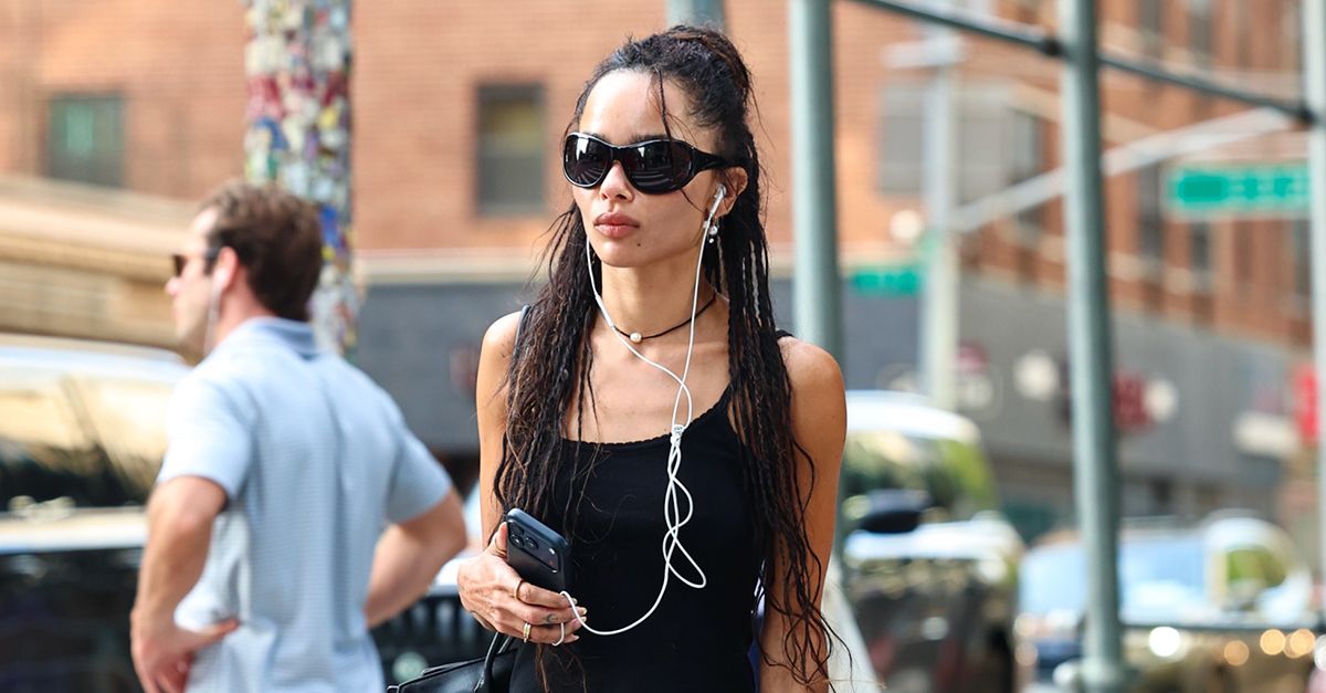 How to Spot a Cool NYC Girl in 2026: This Skirt Trend With These Flats