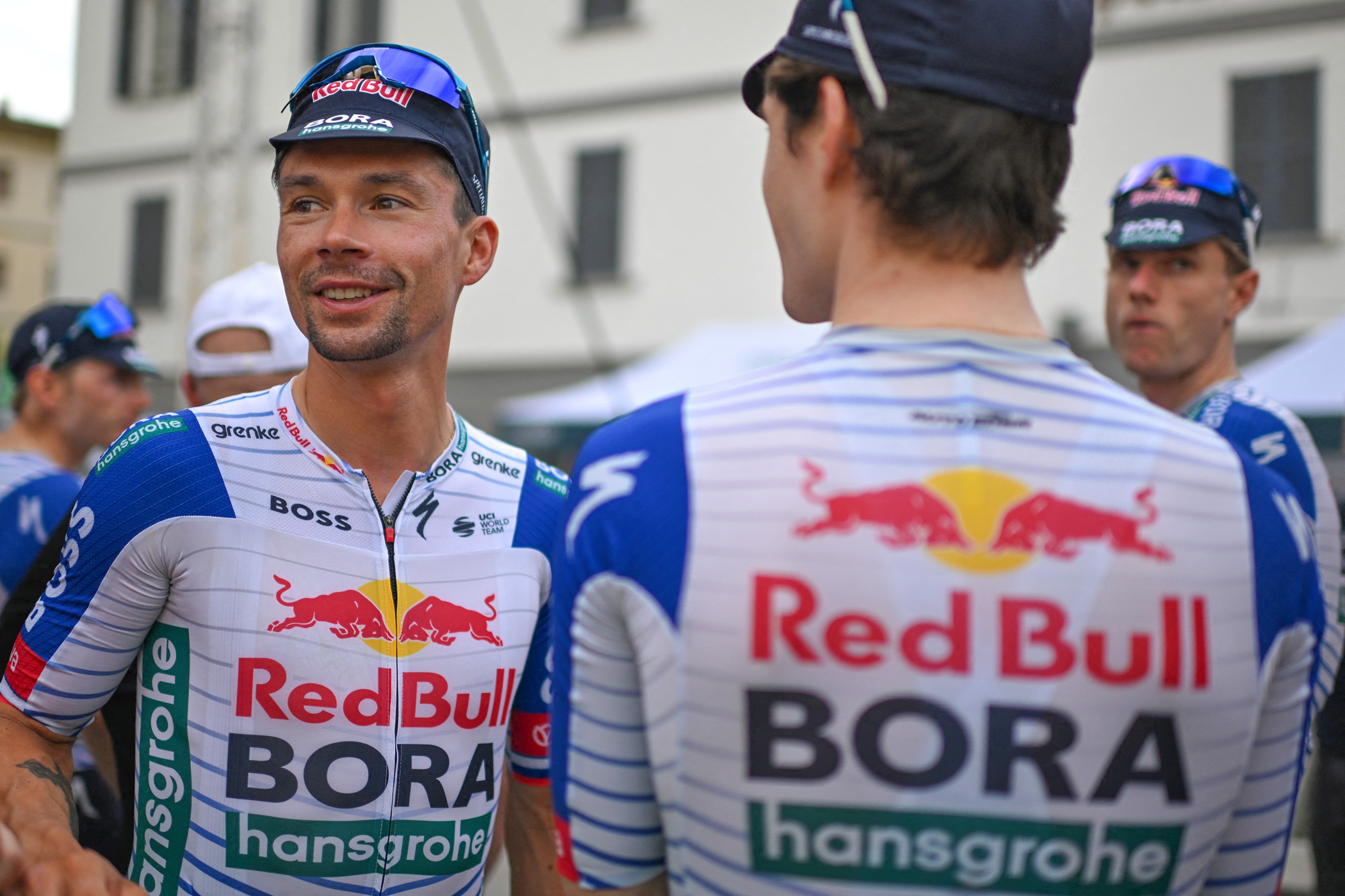 Primo&amp;#382; Rogli&amp;#269; smiling among his teammates at the Tour de Suisse