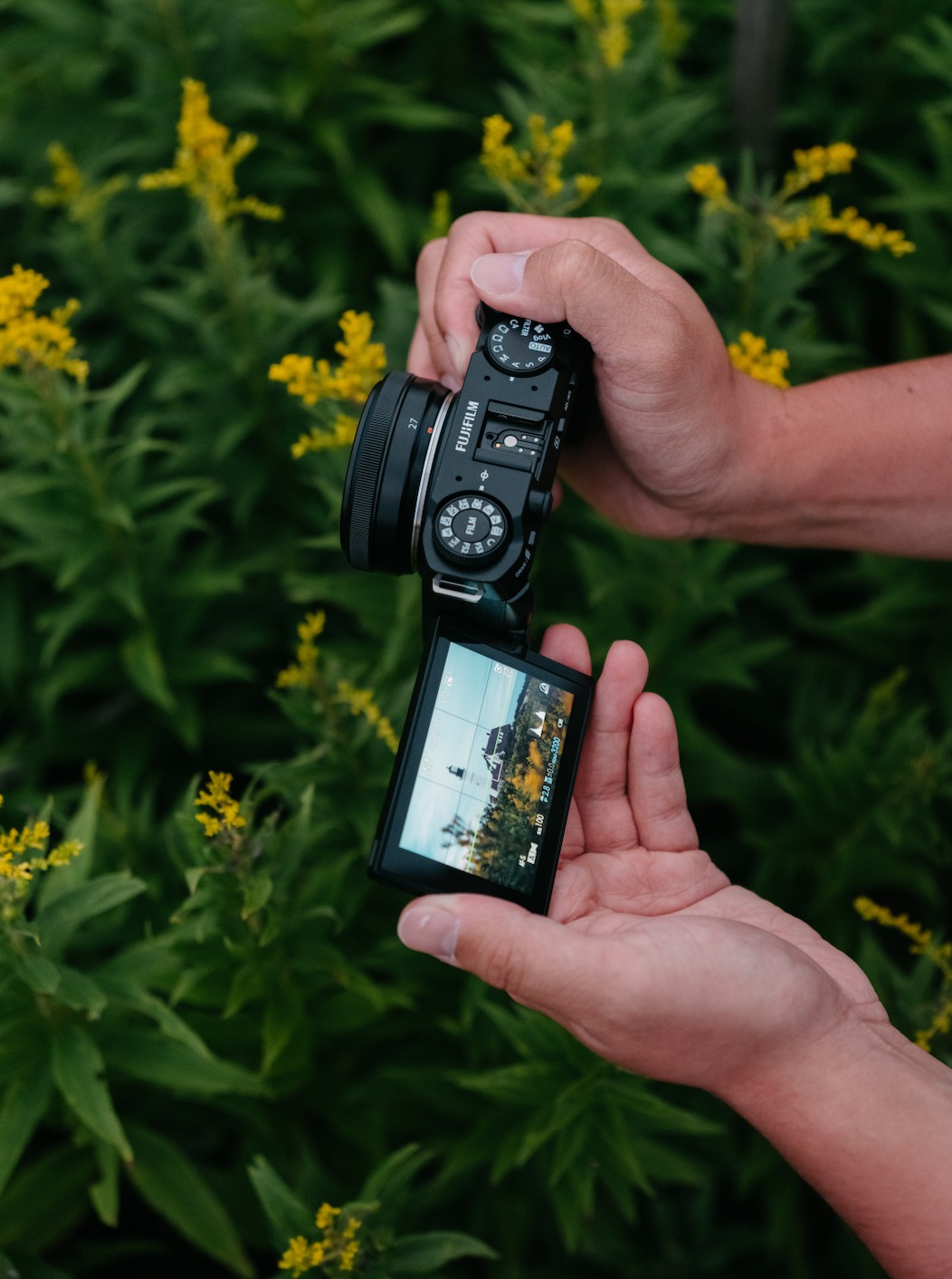 FUJIFILM X-M5