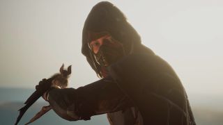 Dune: Awakening spice-infused copper dust - A close-up shot of Zantara with a flying bat-like creature perched on his arm.