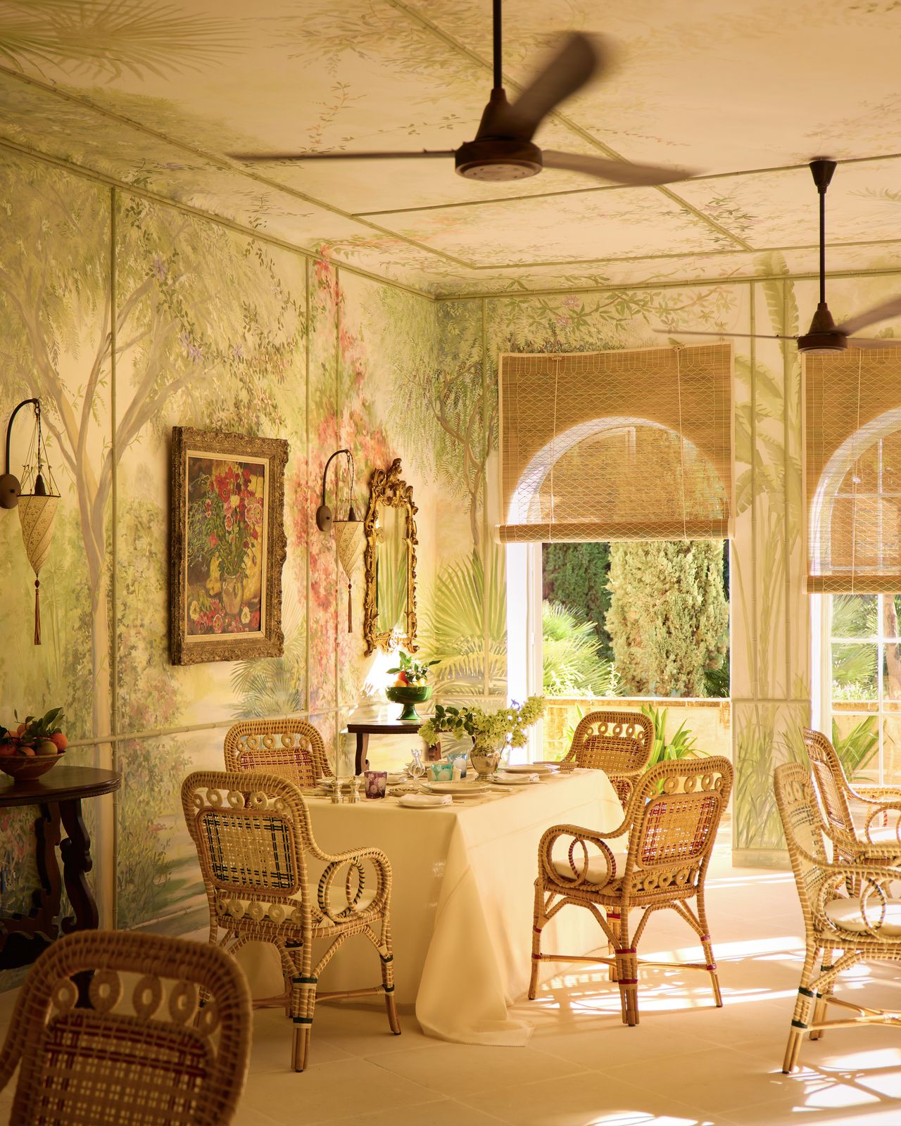 Dining room in Casa Bonavita hotel, Malta