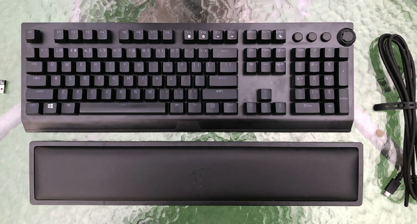 Best Wireless Gaming Keyboard: Razer BlackWidow V3 Pro