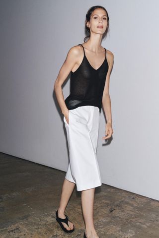VAaKruXzdzznw5tGvDqxsh-320-80 قمة Zara Tank المثالية بقيمة 16 دولارًا و 23 الوافدين الجدد للتسوق