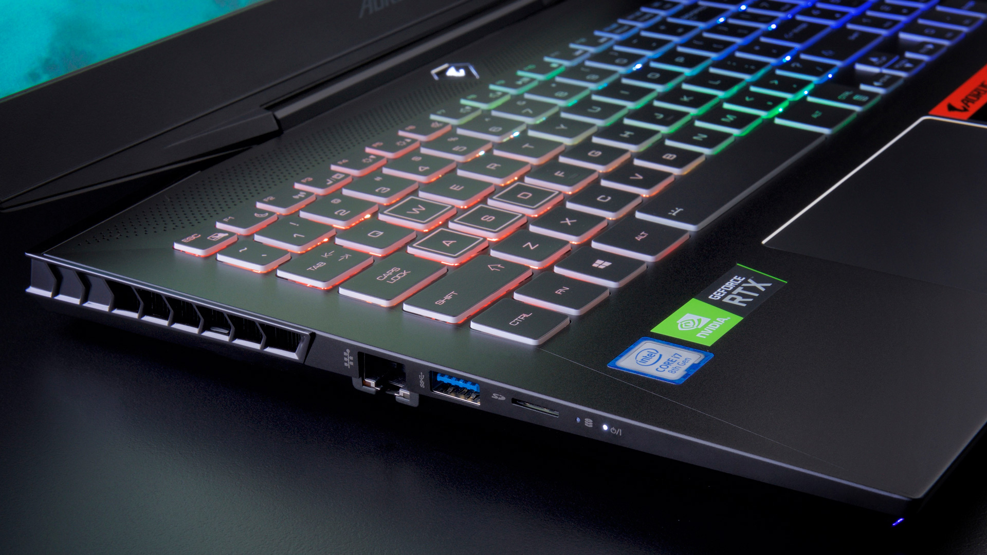 With a customisable backlit keyboard and Killer wired and wireless networking, the AORUS 15 is built using premium components that gamers can rely on.