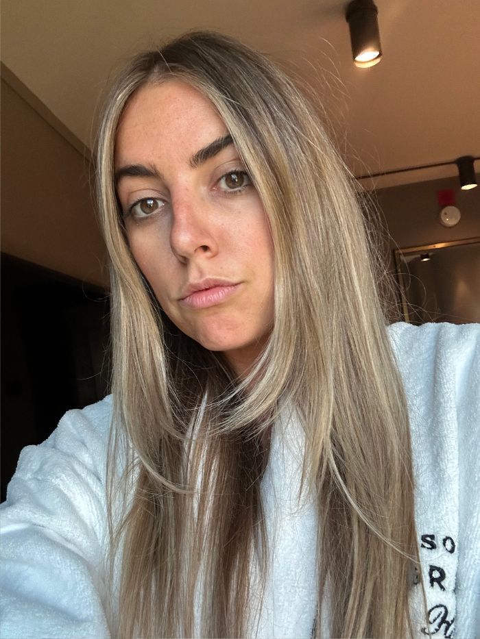 Shannon Lawlor having her hair dyed Margot Robbie blonde, including an inspiration picture of Margot Robbie's blonde hair