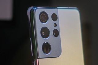 Samsung Galaxy S21 Ultra Camera Module Closeup