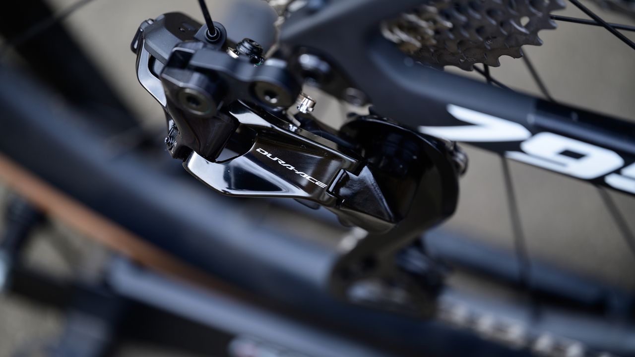 Shimano Dura-Ace R9150 Di2 rear derailleur