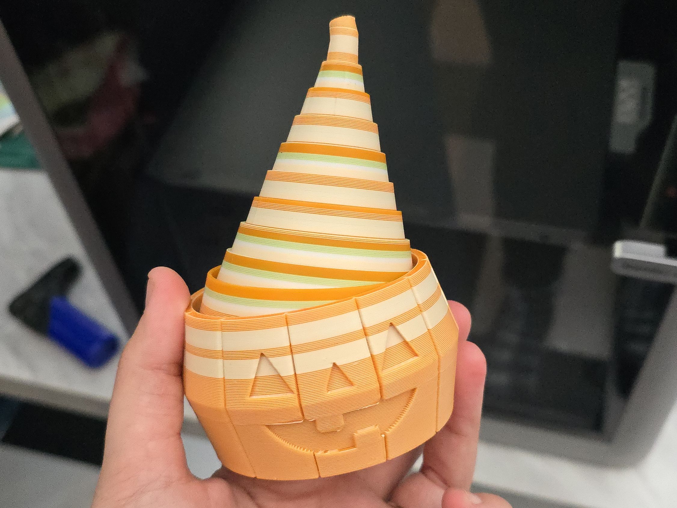 This 3D printed pumpkin fidget is awesome