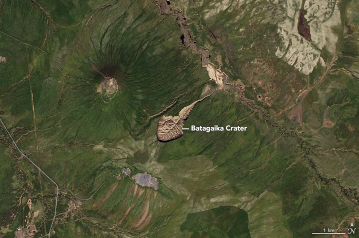 Батагайка. Сибирский кратер Батагайка. Батагайский кратер в Якутии. Батагайский кратер 2022. Термокарстовый провал Батагайка.