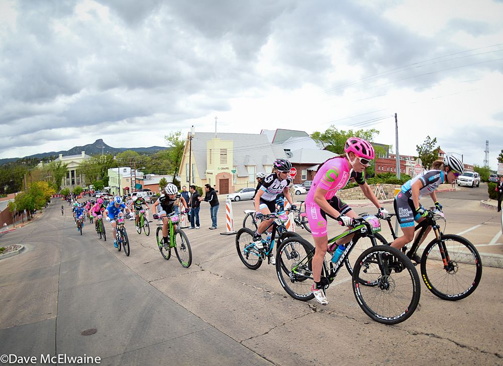 Chloe Woodruff (NoTubes Niner) and Rose Grant set the pace on lap two