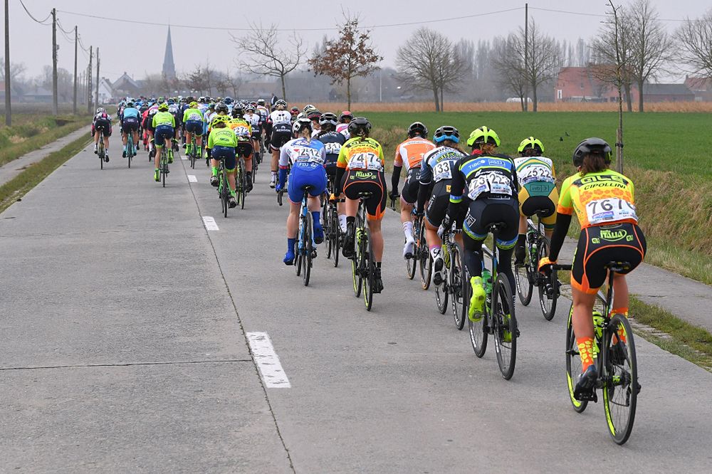 The field at Gent-Wevelgem Women's WorldTour 2018