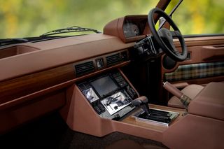 The new interior of the Range Rover Classic KSR by Kingsley Re-Engineered