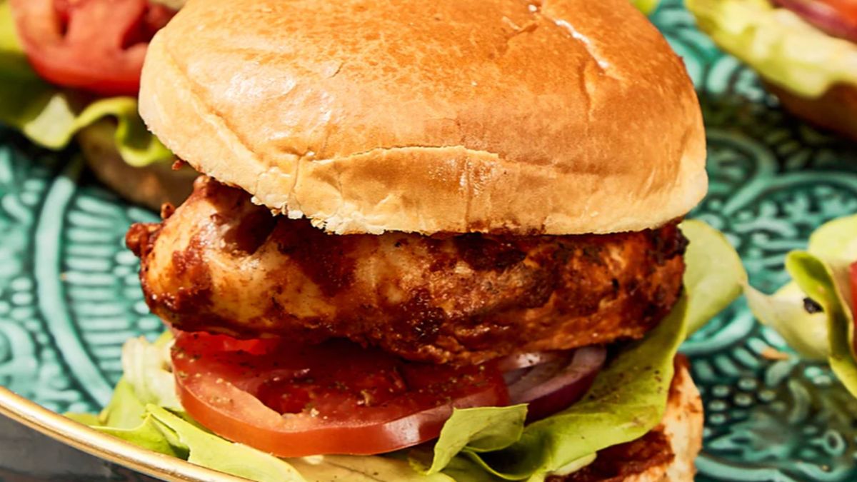 Recipe: Barbecued butter chicken burgers | The Week