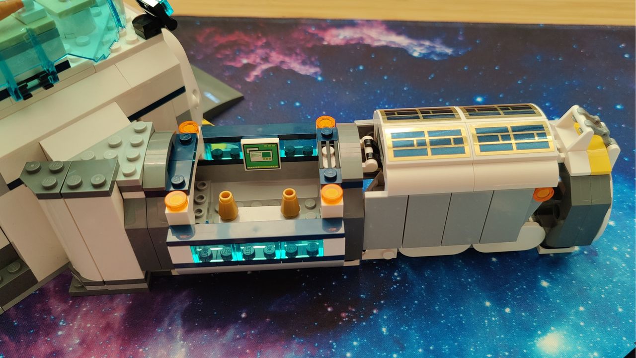 Lego Lunar Research Base