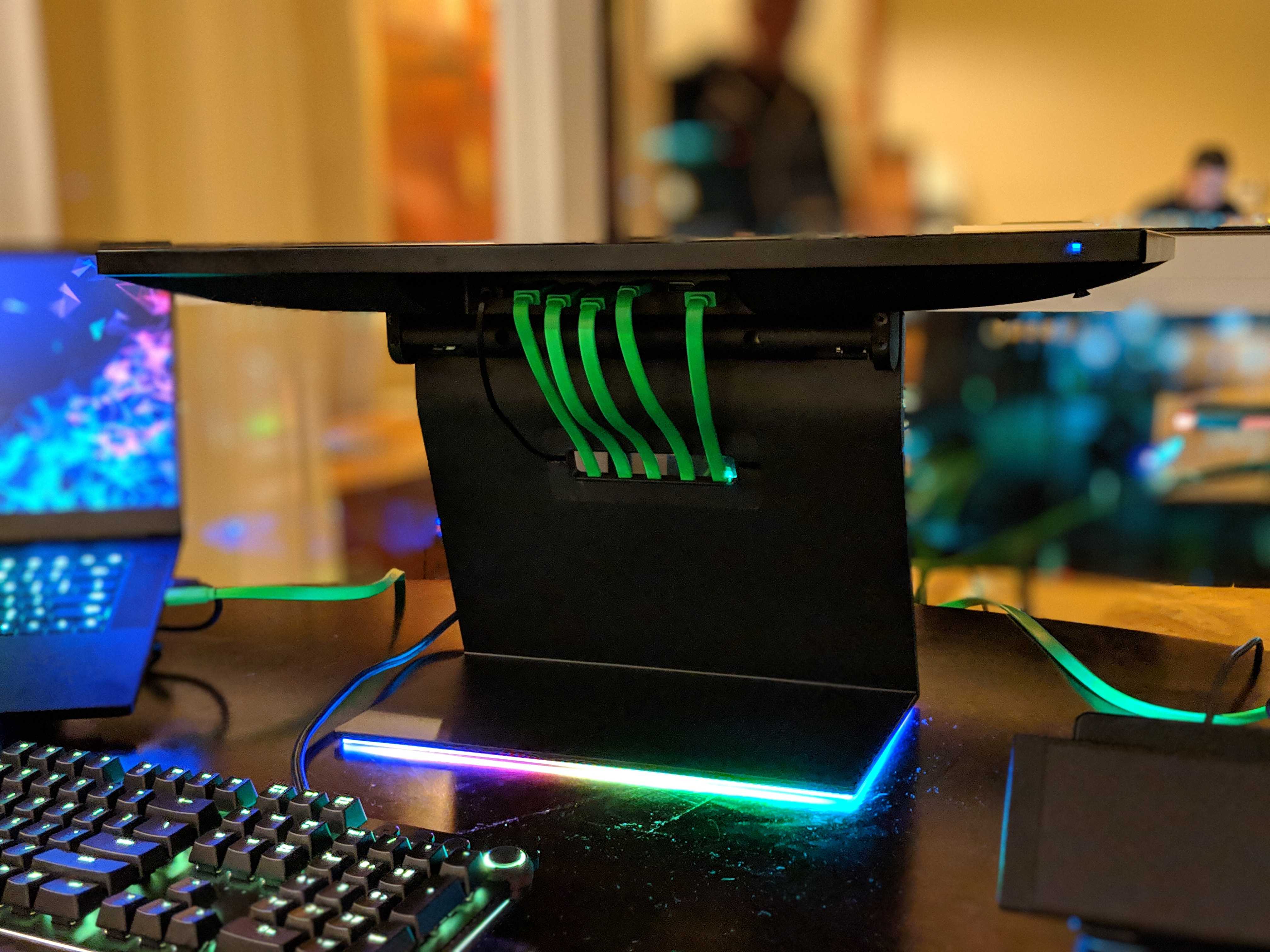 Razer lcd. Монитор рейзер. Монитор Razer Raptor. Монитор Razer 31:9. Монитор Razer Raptor 37.