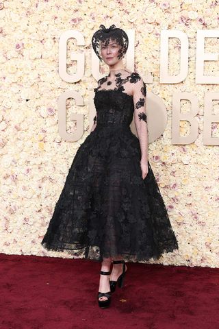 Rosamund Pike on the Golden Globes 2024 red carpet
