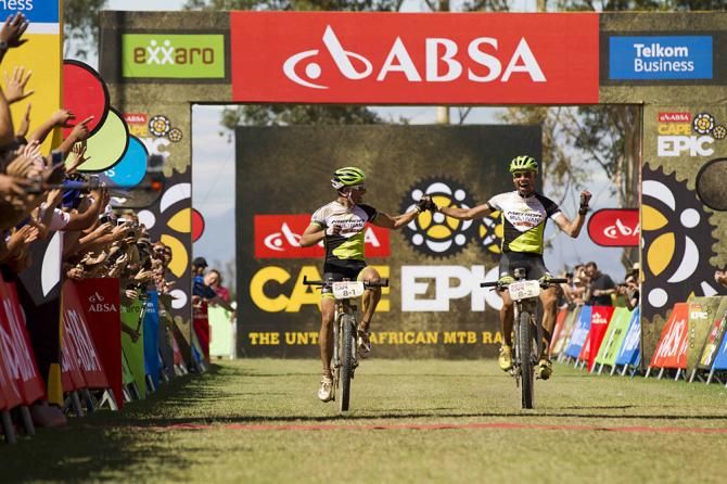 Jose Hermida Ramos &amp; Rudi van Houts of Multivan Merida Racing win the 1st stage
