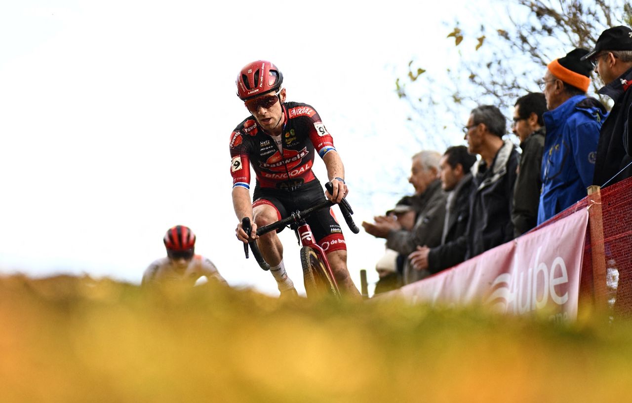 Belgian Eli Iserbyt pictured in action during the men's elite race at the World Cup cyclocross cycling event in Troyes, France, stage 4 (out of 14) of the UCI World Cup cyclocross competition, Sunday 19 November 2023.
BELGA PHOTO JASPER JACOBS (Photo by JASPER JACOBS / BELGA MAG / Belga via AFP) (Photo by JASPER JACOBS/BELGA MAG/AFP via Getty Images)