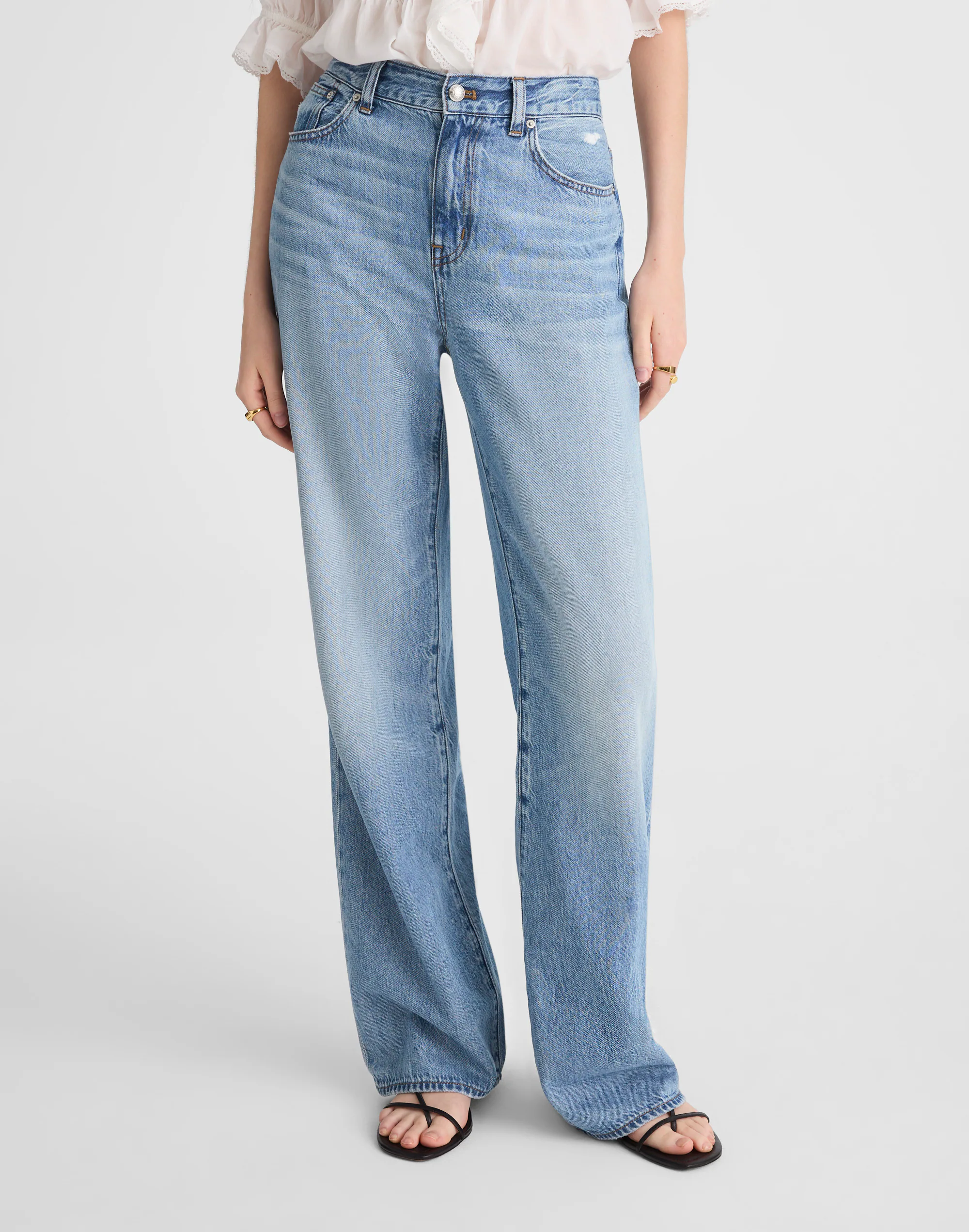 The Perfect Vintage Wide-Leg Jean in Airy Denim