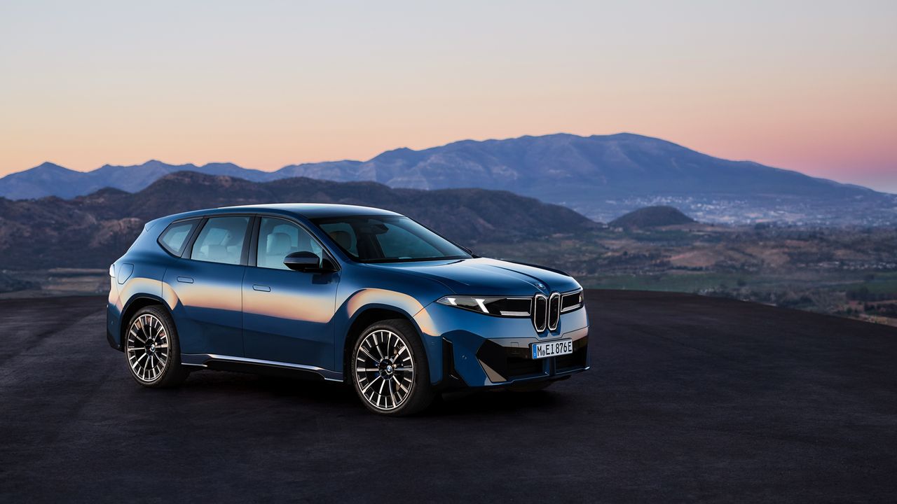 BMW reveals all-new iX3 with 500 miles of electric range