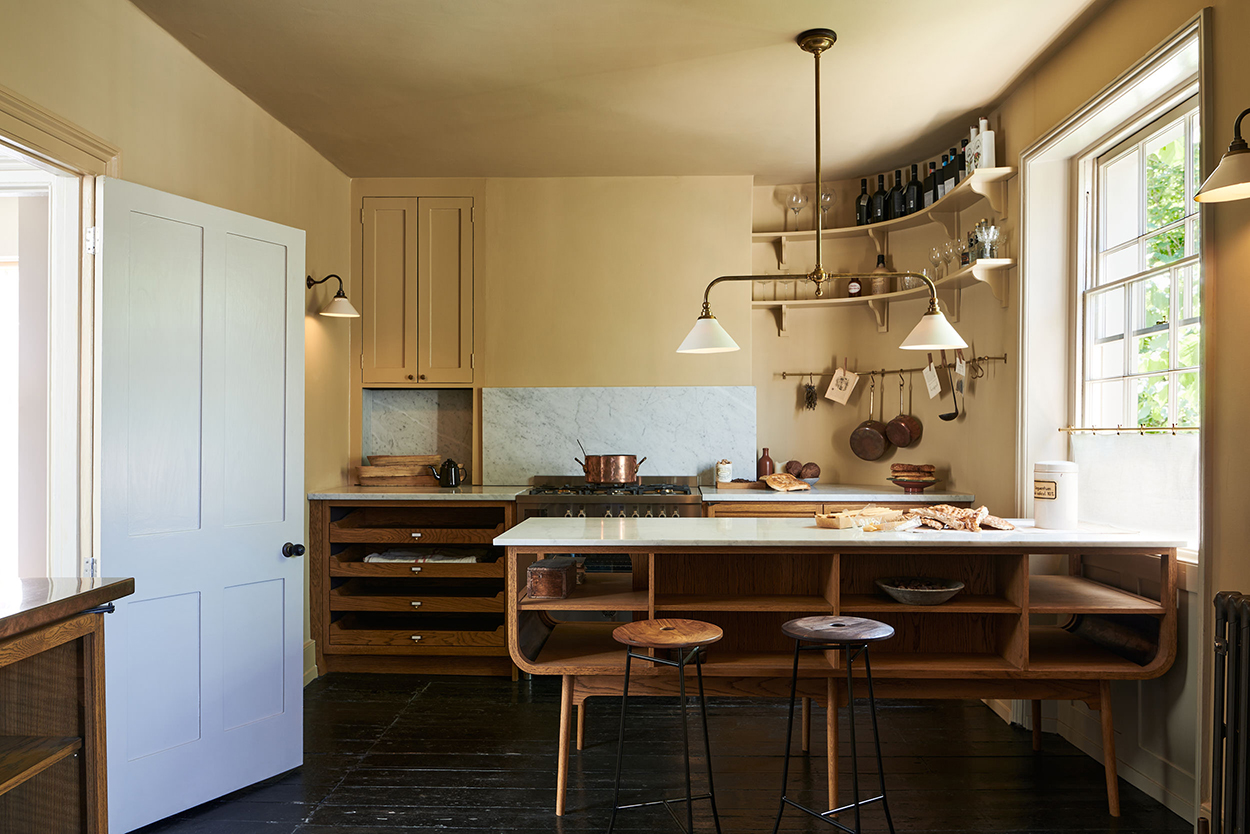 Before and After: This deVOL kitchen now celebrates earthy style