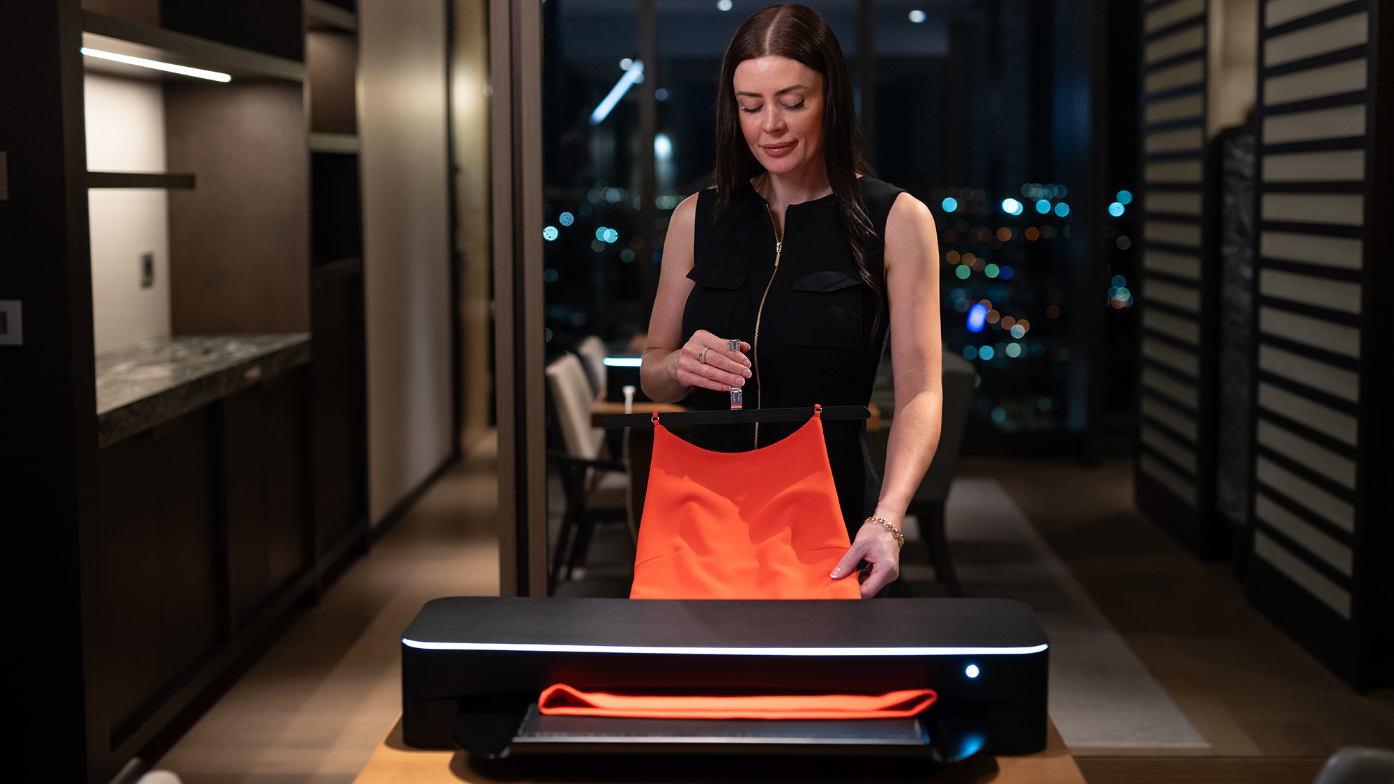 Einsen automated iron